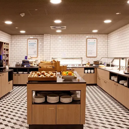 Express - By Ihg فندق