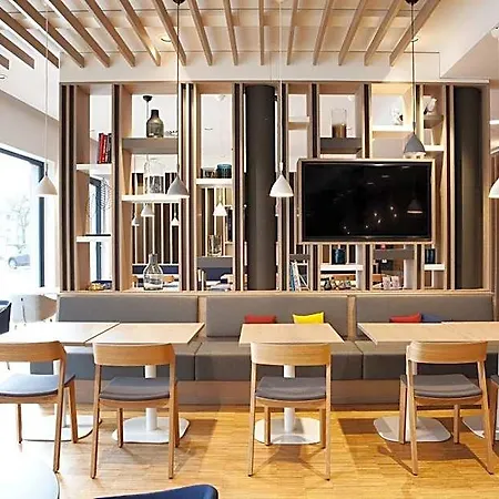 Express - By Ihg 3* Trewir