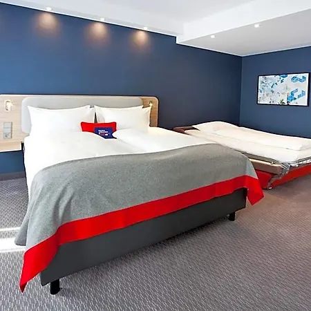 Express - By Ihg 3*