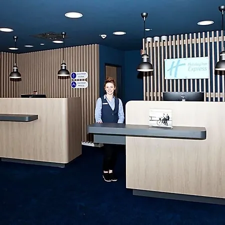 Express - By Ihg