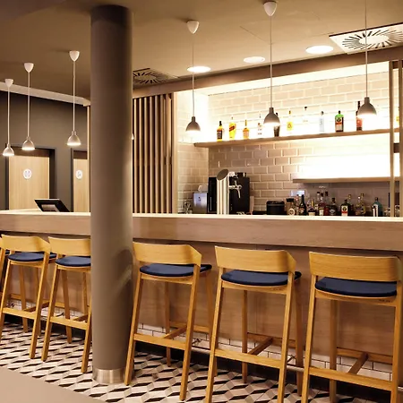 Express - By Ihg Trier