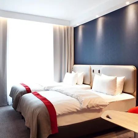 Express - By Ihg 3*