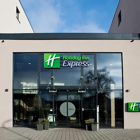 Express - By Ihg Otel 3*